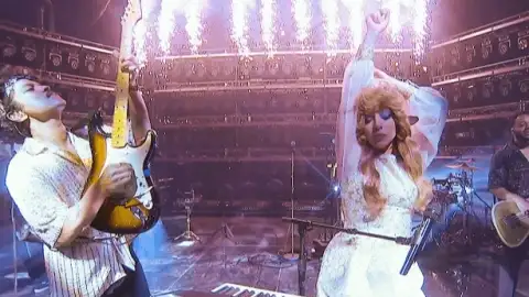 30 sucessos para ouvir na Festa de Ano Novo!